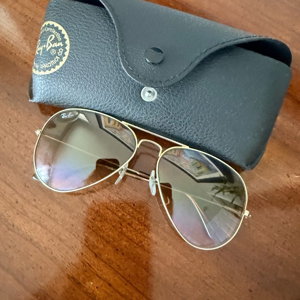 Used Ray-Ban Gold Frame Aviator Sunglasses